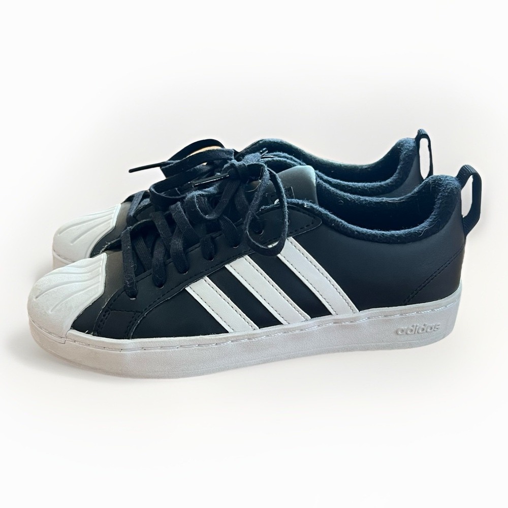 Adidas‎ Black White Stripe Sneakers Shell Toe Lace Up Women's US 5
